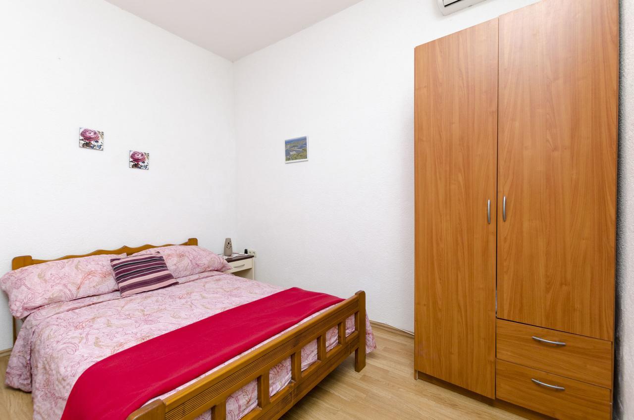 Apartments Ivana Нин Екстериор снимка